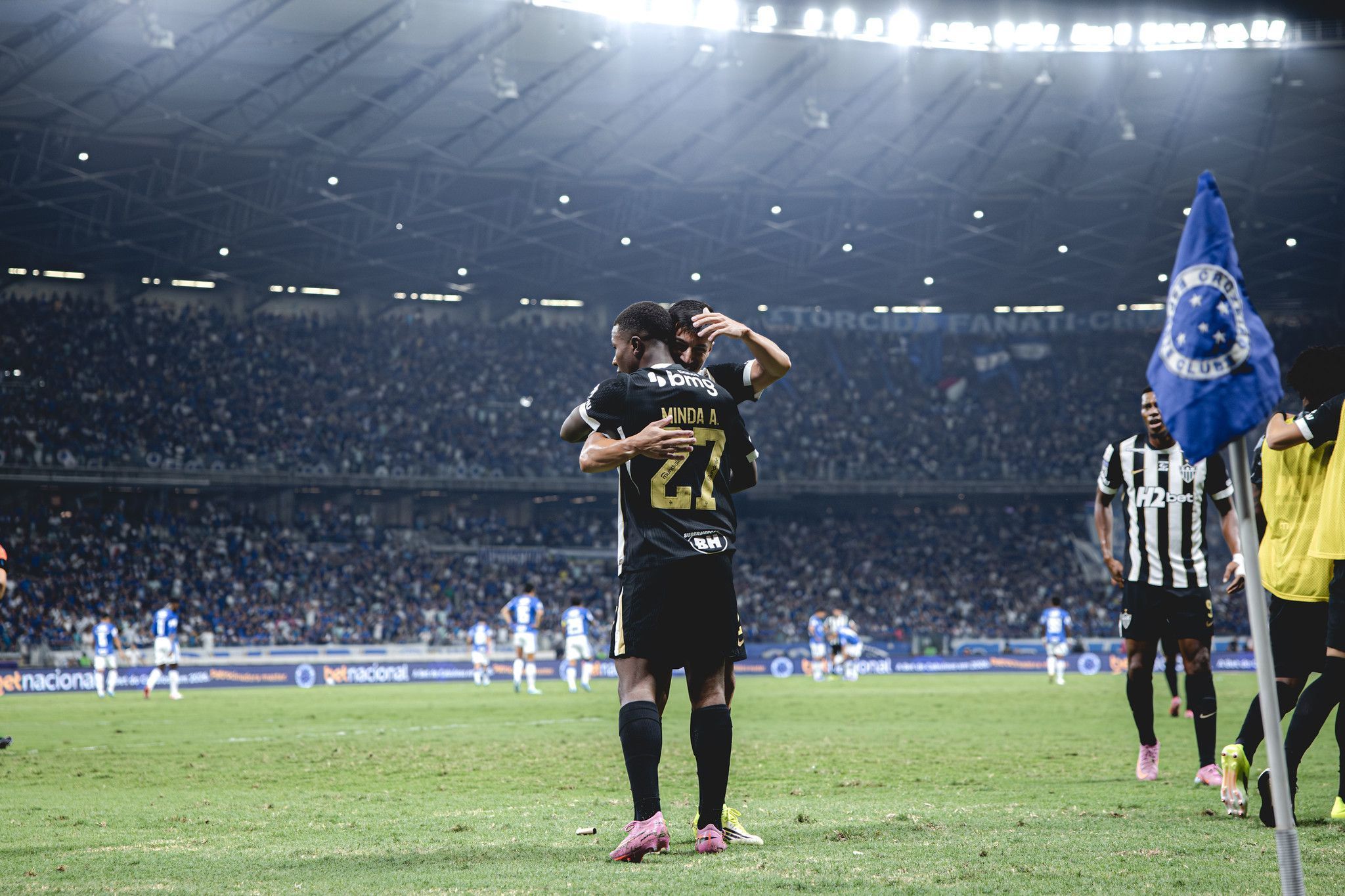 Jornal argentino destaca vitória do Atlético no clássico: ‘Golpe no carrasco do Boca’