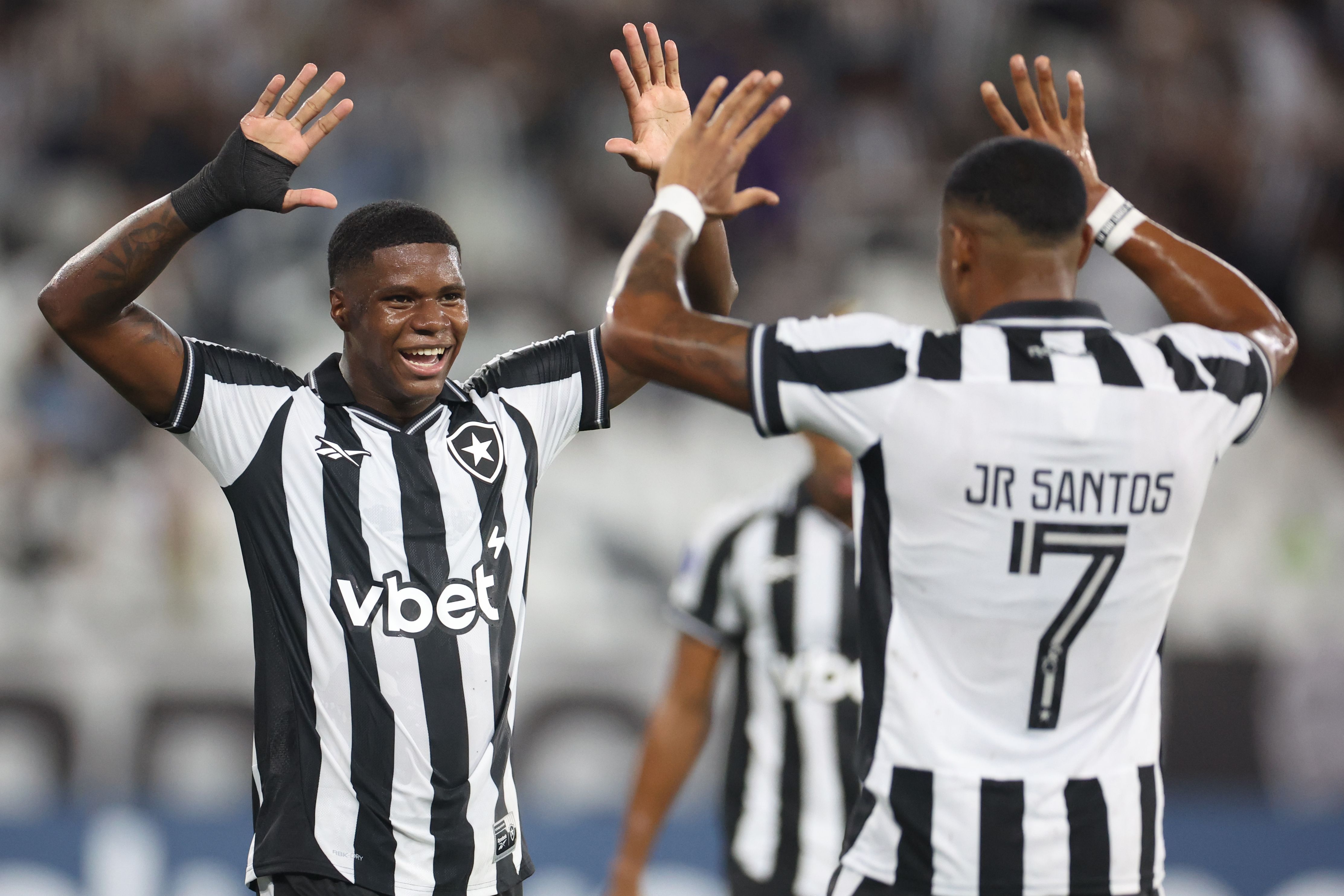 Quanto o Botafogo ganhou em premiação com vitória sobre o Racing na Sul-Americana