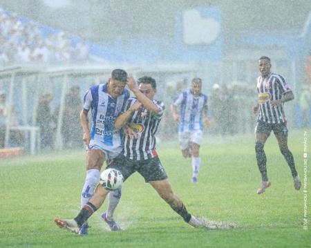 Paysandu vence o Anápolis no Estádio Curuzu, em Belém