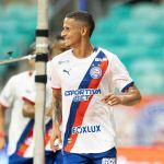 Vice-artilheiro do Brasileirão, Luciano Juba é ovacionado por torcida do Bahia