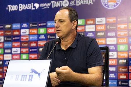 Técnico Rogério Ceni, do Bahia, durante entrevista coletiva