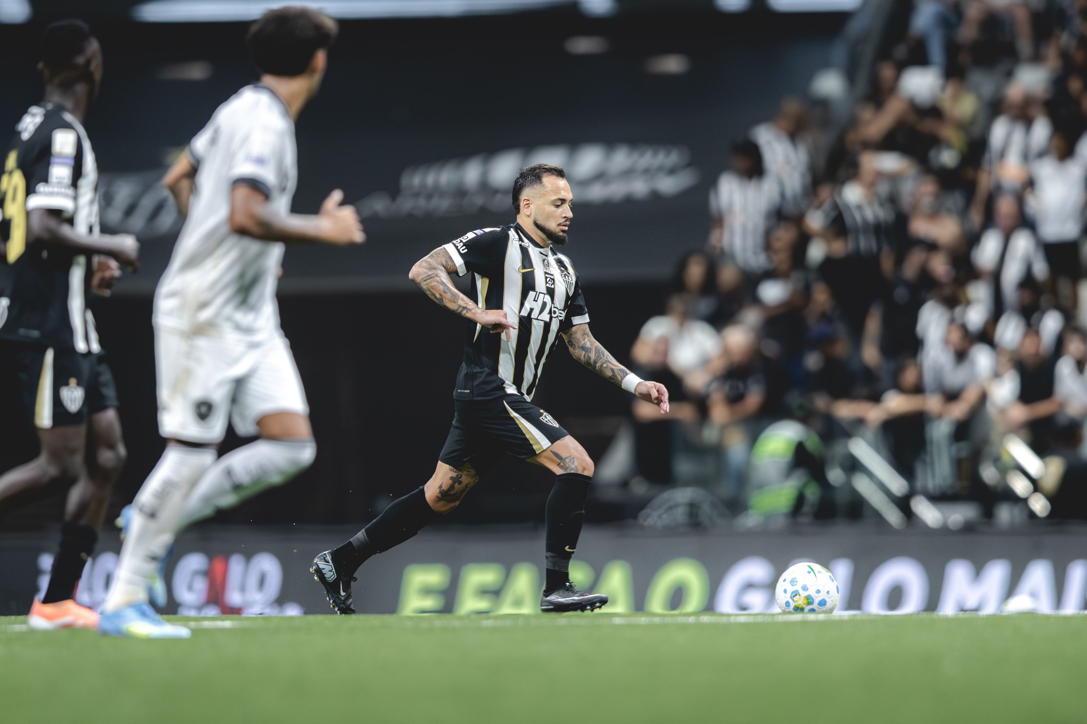 Maycon é direto sobre tropeço do Atlético contra o Botafogo e cita problema crônico