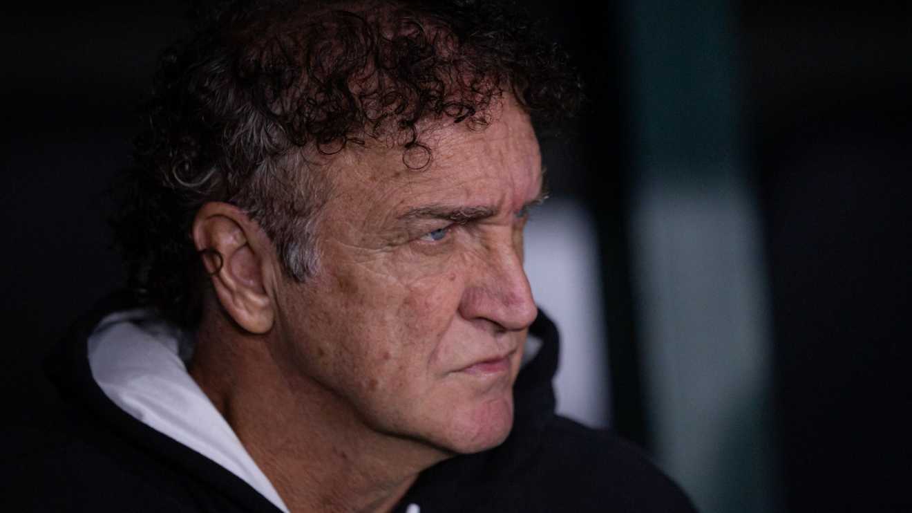 Cuca abre o jogo sobre reforços no Santos e cita posições carentes