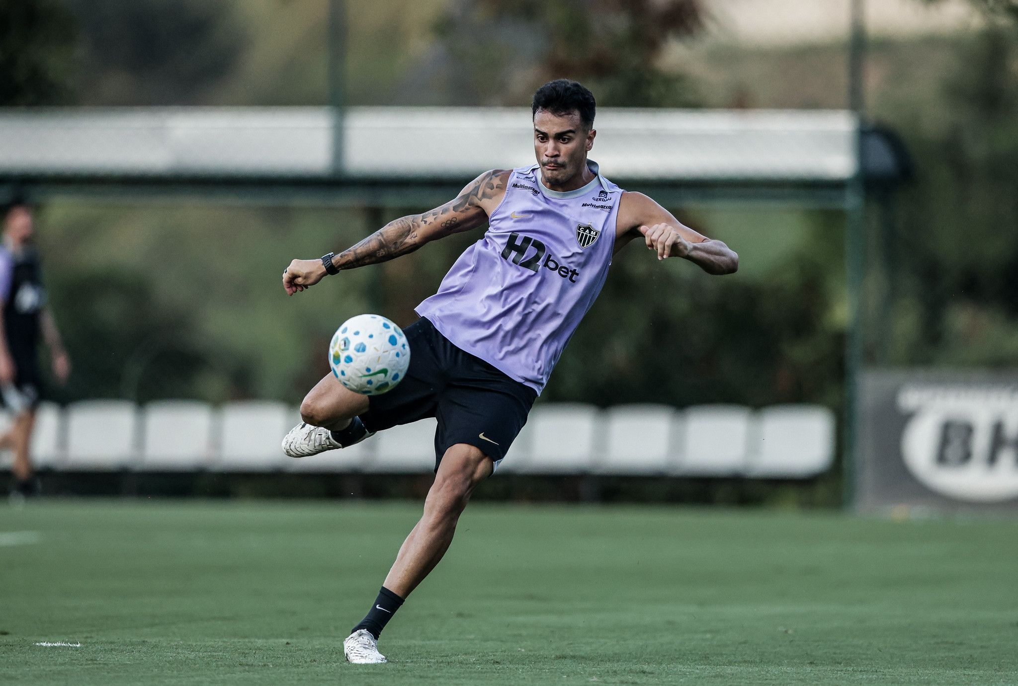 Atacante do Atlético desperta interesse de futebol estrangeiro; veja detalhes