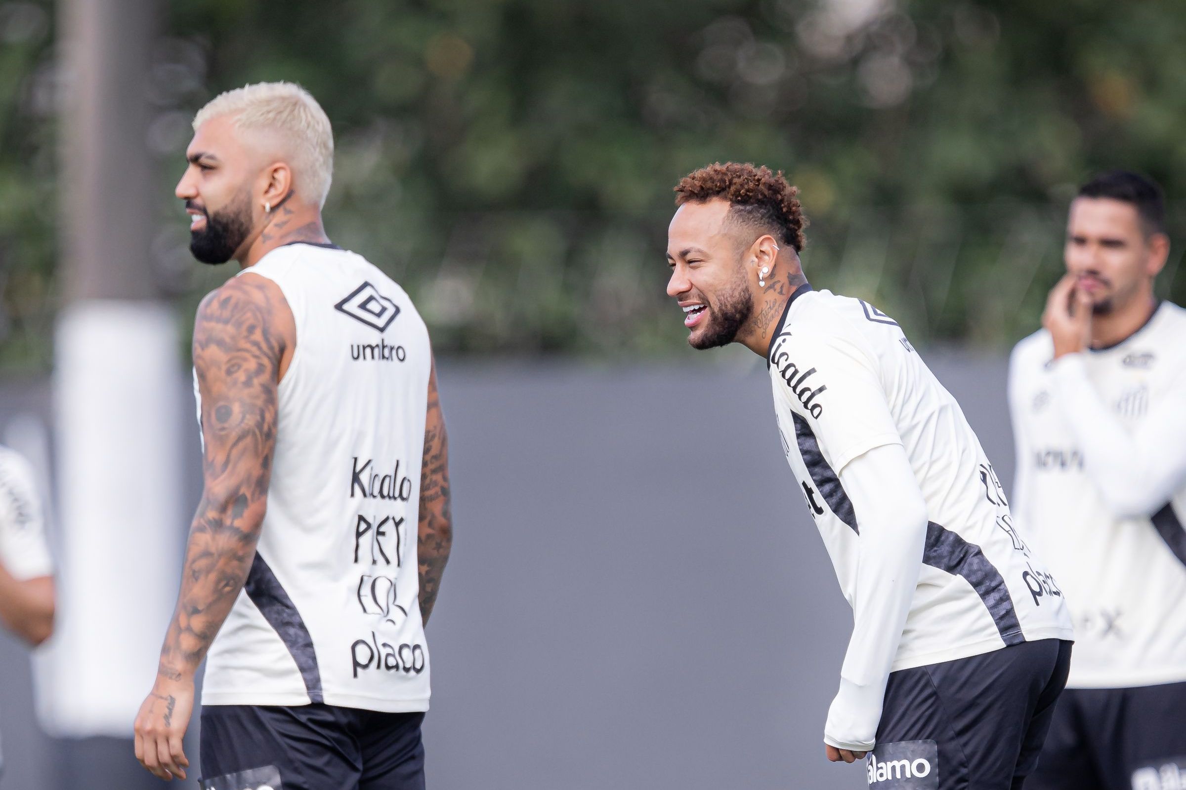 Santos divulga lista de relacionados para último 'teste' de Neymar antes da Copa