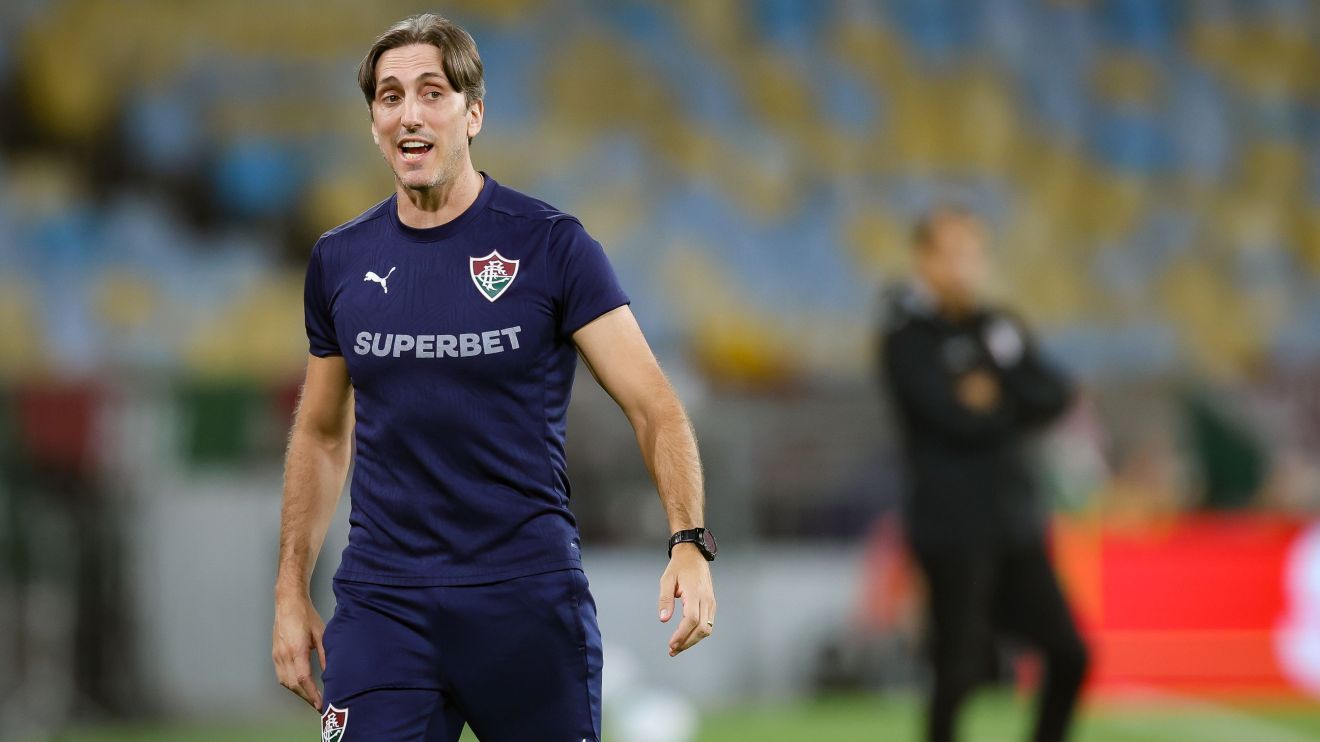 Zubeldía projeta semana decisiva do Fluminense e define prioridade