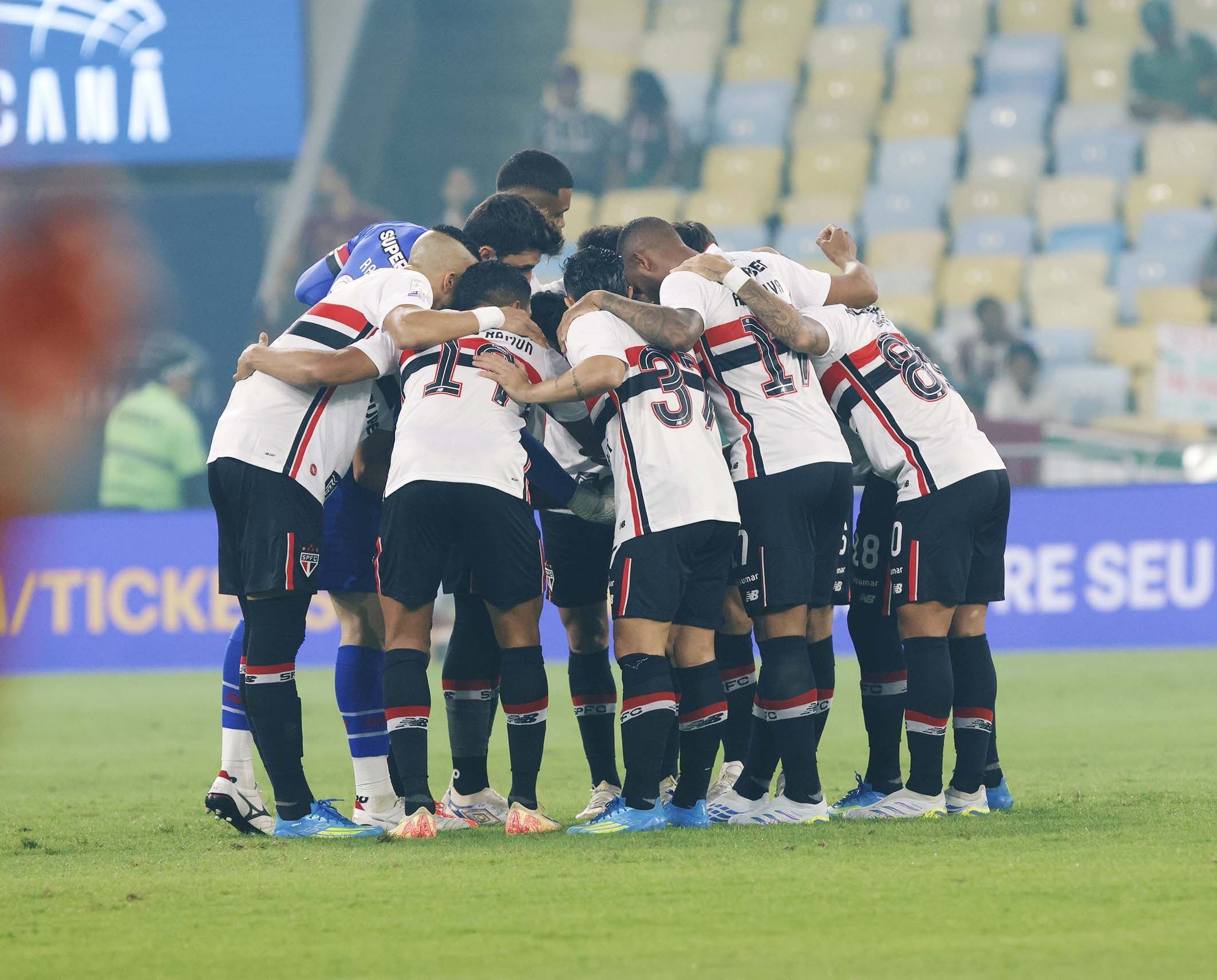São Paulo perde trio de jogadores por suspensão para enfrentar o Botafogo