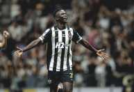 Cissé ganha presente ‘especial’ por primeiro gol pelo Atlético