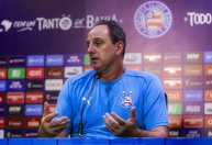 Ceni reage à pressão da torcida do Bahia e abre o jogo sobre possível demissão