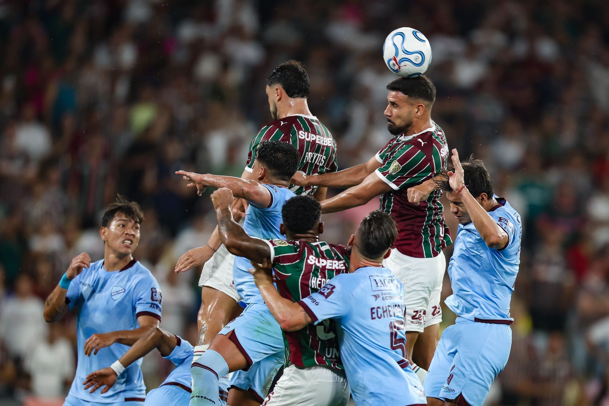 Números ruins da defesa do Fluminense complicam situação na Libertadores