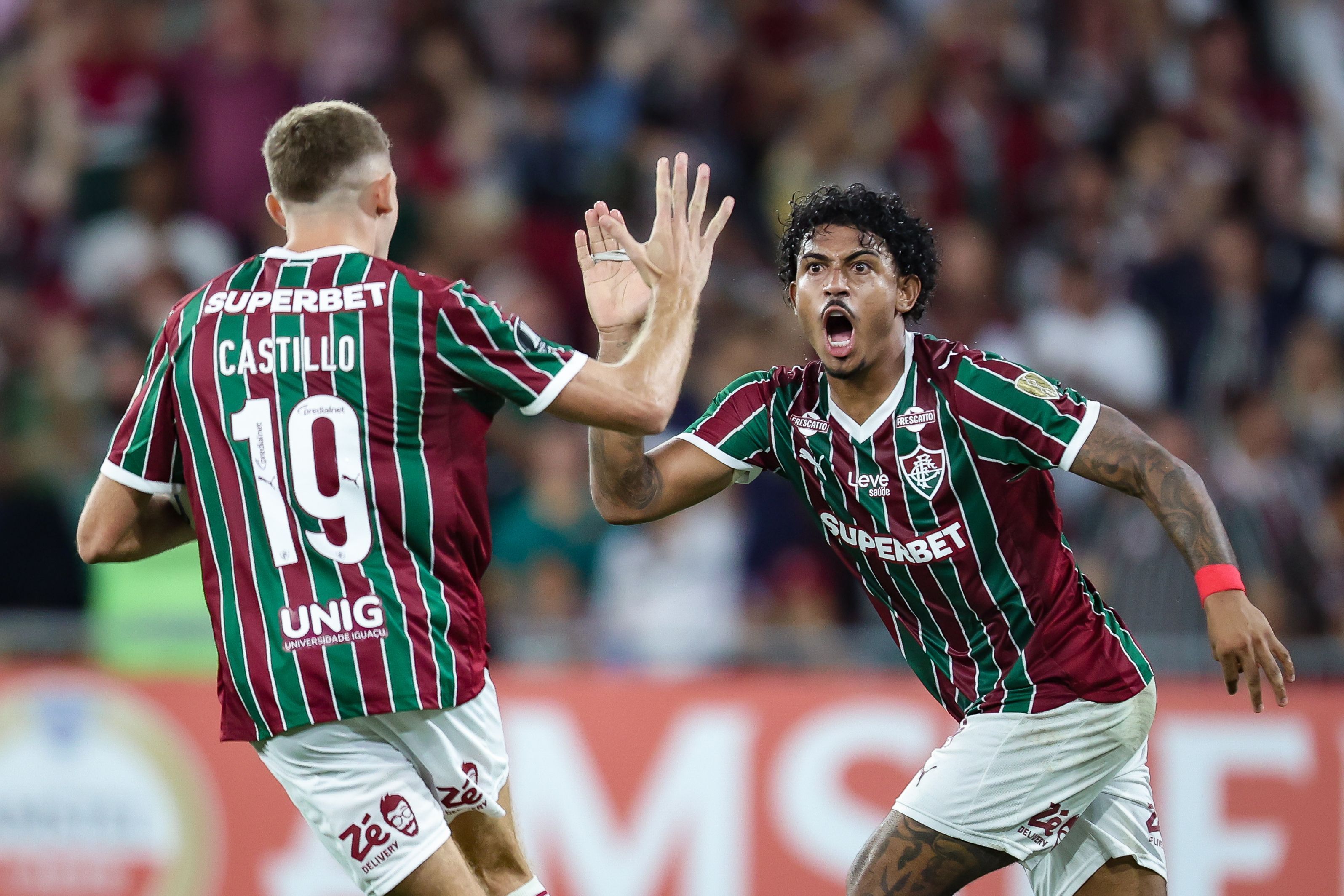 Fluminense: atacante sente dores no aquecimento e é retirado de jogo contra o Mirassol