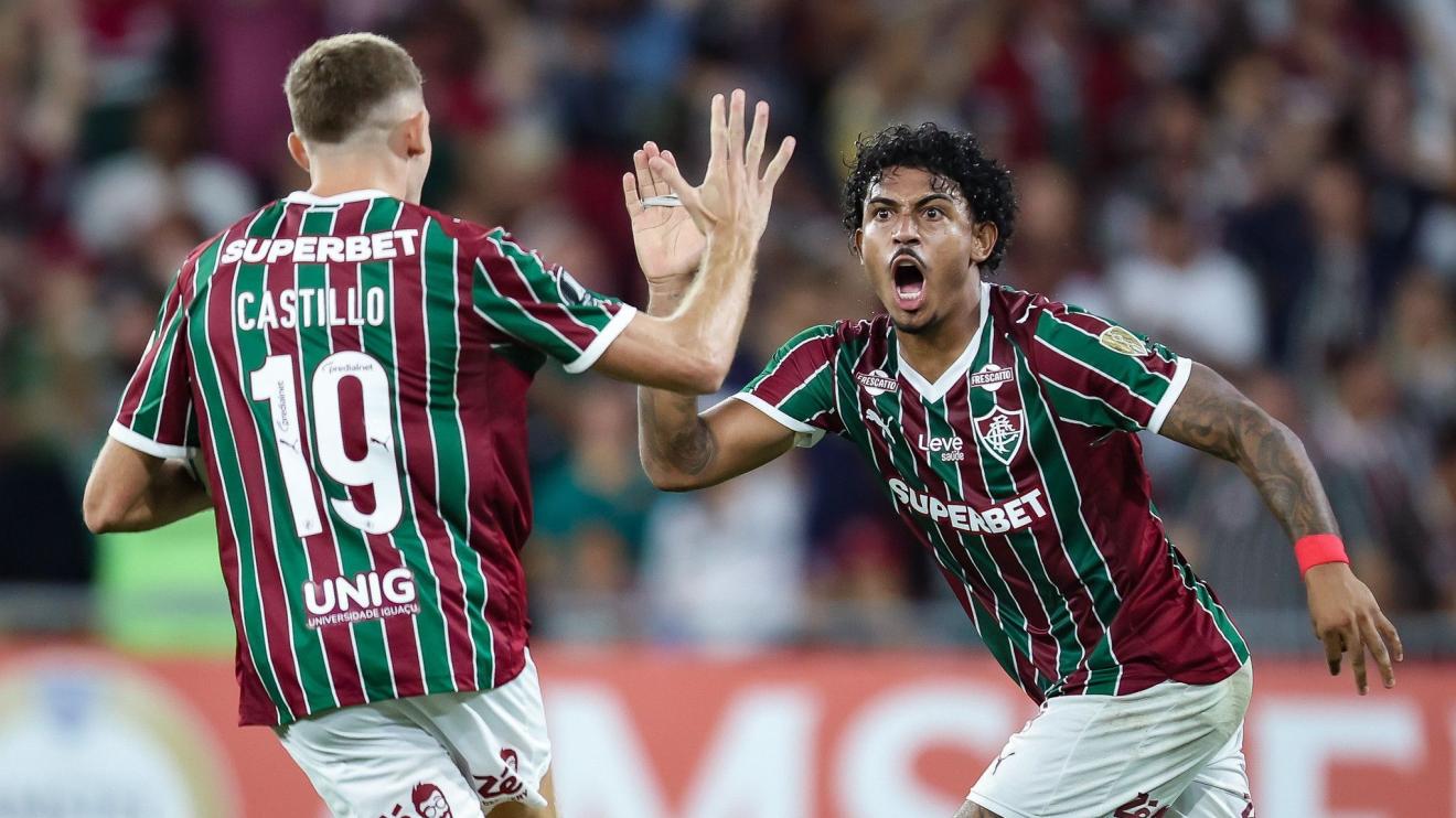 Fluminense liga o sinal de alerta para possível lesão grave de John Kennedy