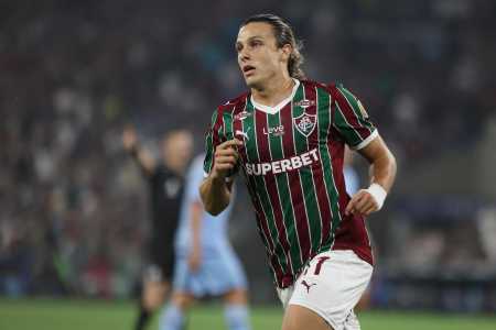 Canobbio em ação no Maracanã pela Libertadores