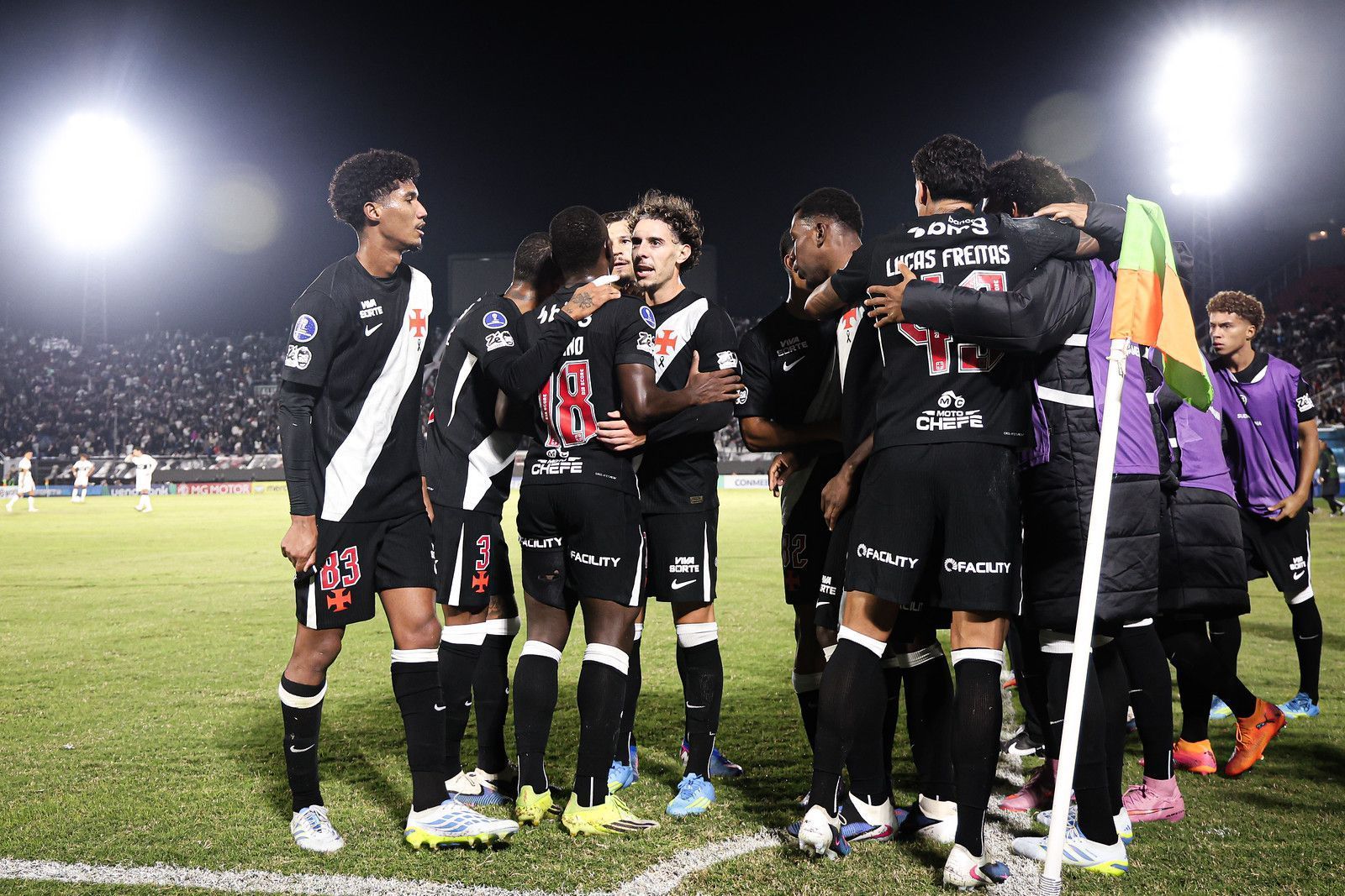 Conmebol muda horário da última rodada do grupo do Vasco na Sul-Americana