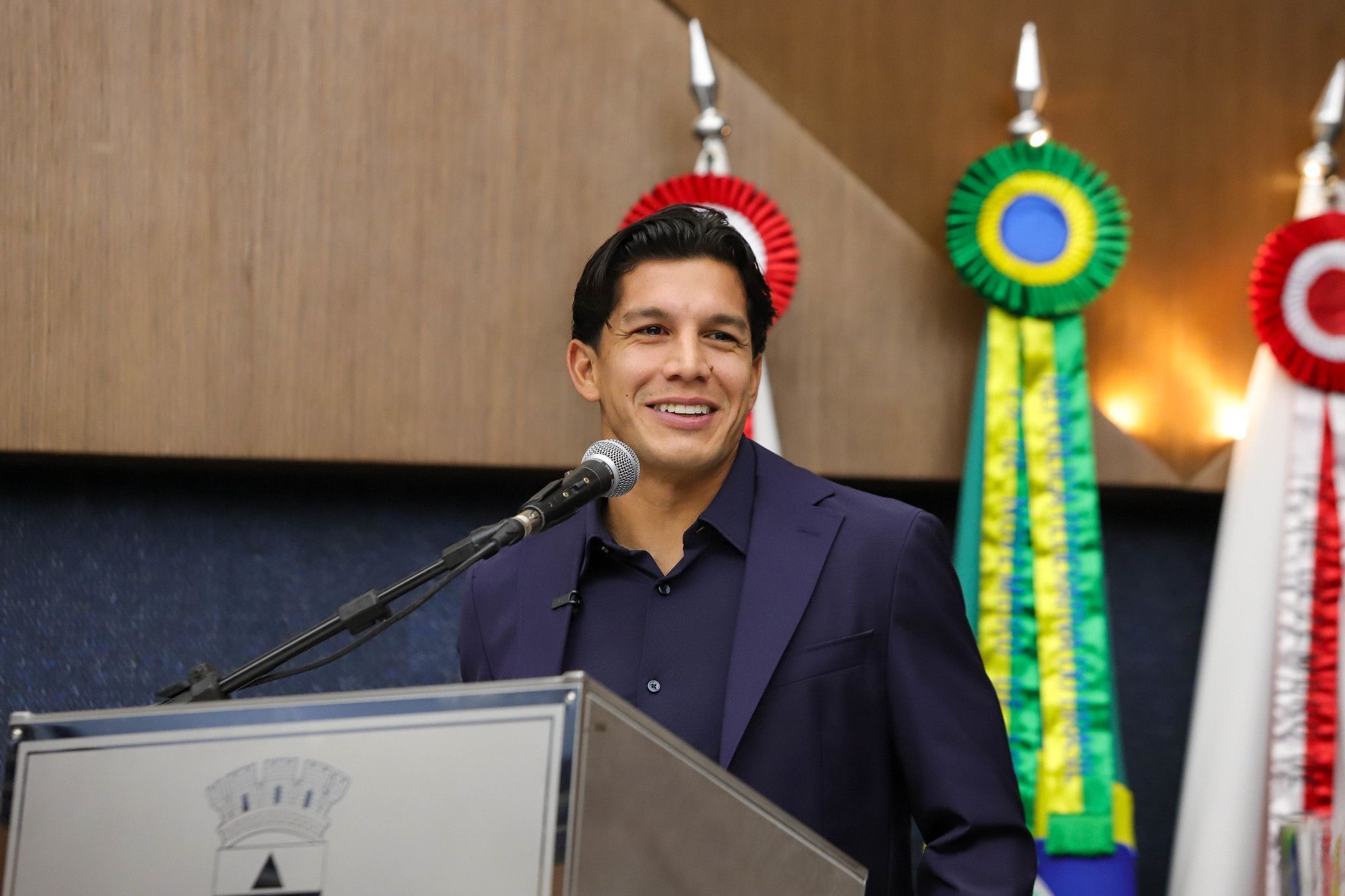Lucas Romero, do Cruzeiro, recebe título de cidadão honorário de BH