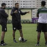 Escalação do América: Roger deve dar sequência à escalação contra o Vila Nova