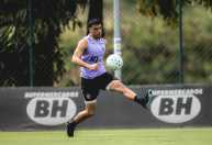 Atlético relaciona 24 jogadores para duelo com Corinthians; veja lista