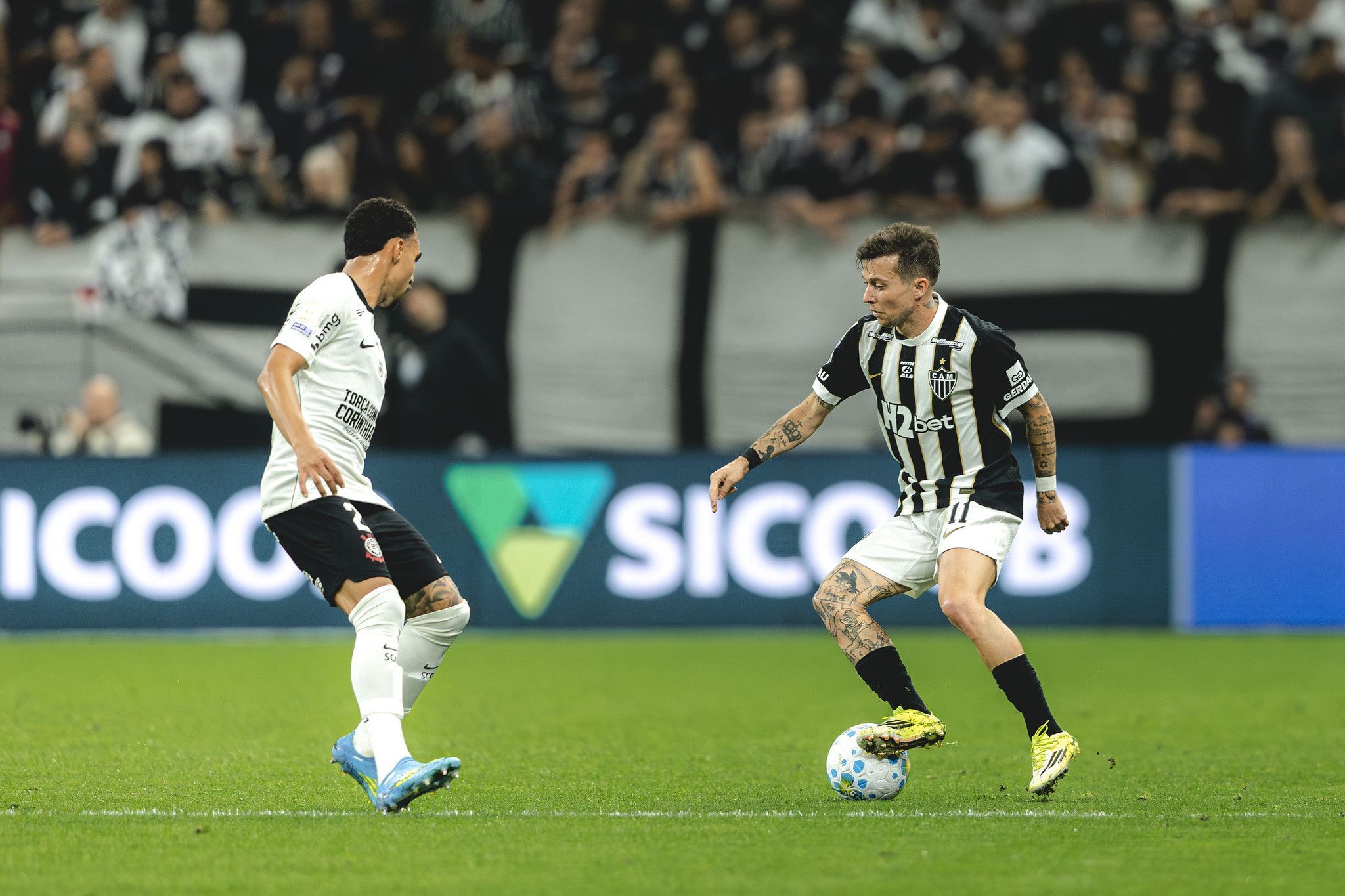 Corinthians amplia sequência positiva contra Atlético em Itaquera