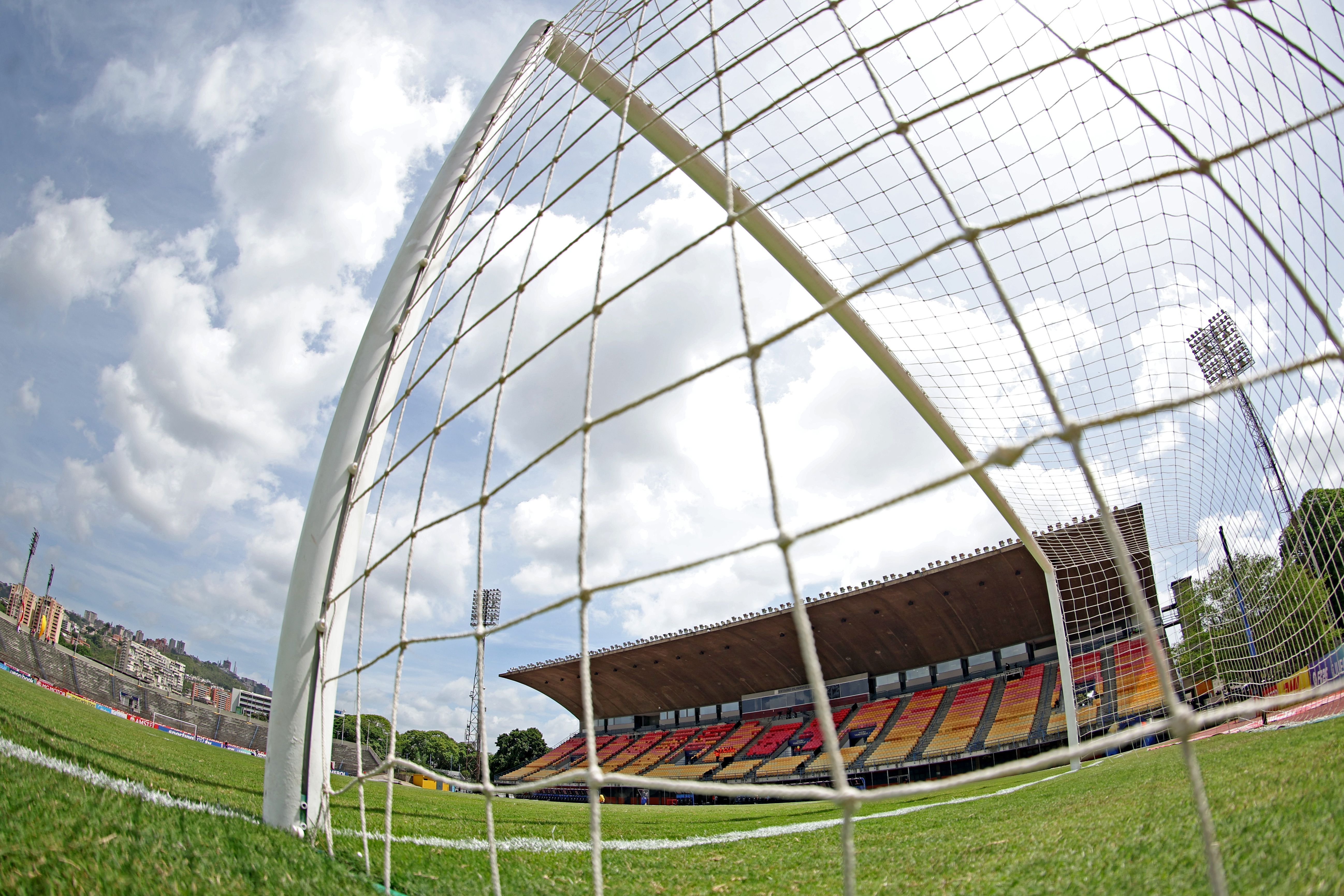 Caracas x Botafogo: escalações para o jogo da Copa Sul-Americana