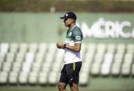 Escalação do América: Roger Silva deve repetir titulares para encarar o Juventude