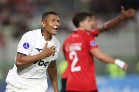 Kauan Toledo marcou o gol da virada Alvinegra com um minuto em campo • Vitor Silva / Botafogo