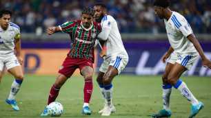 Em jogo movimentado, Cruzeiro e Fluminense empatam pelo Brasileirão