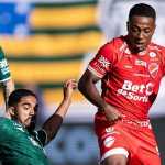 Com um a menos, Goiás bate Vila Nova em clássico e volta a vencer na Série B