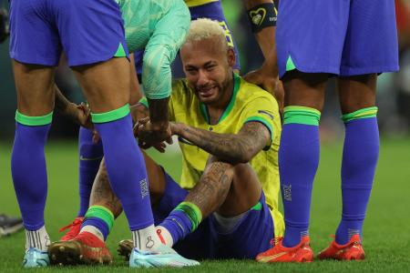 Neymar em prantos após eliminação da Seleção Brasileira da Copa do Mundo de 2022