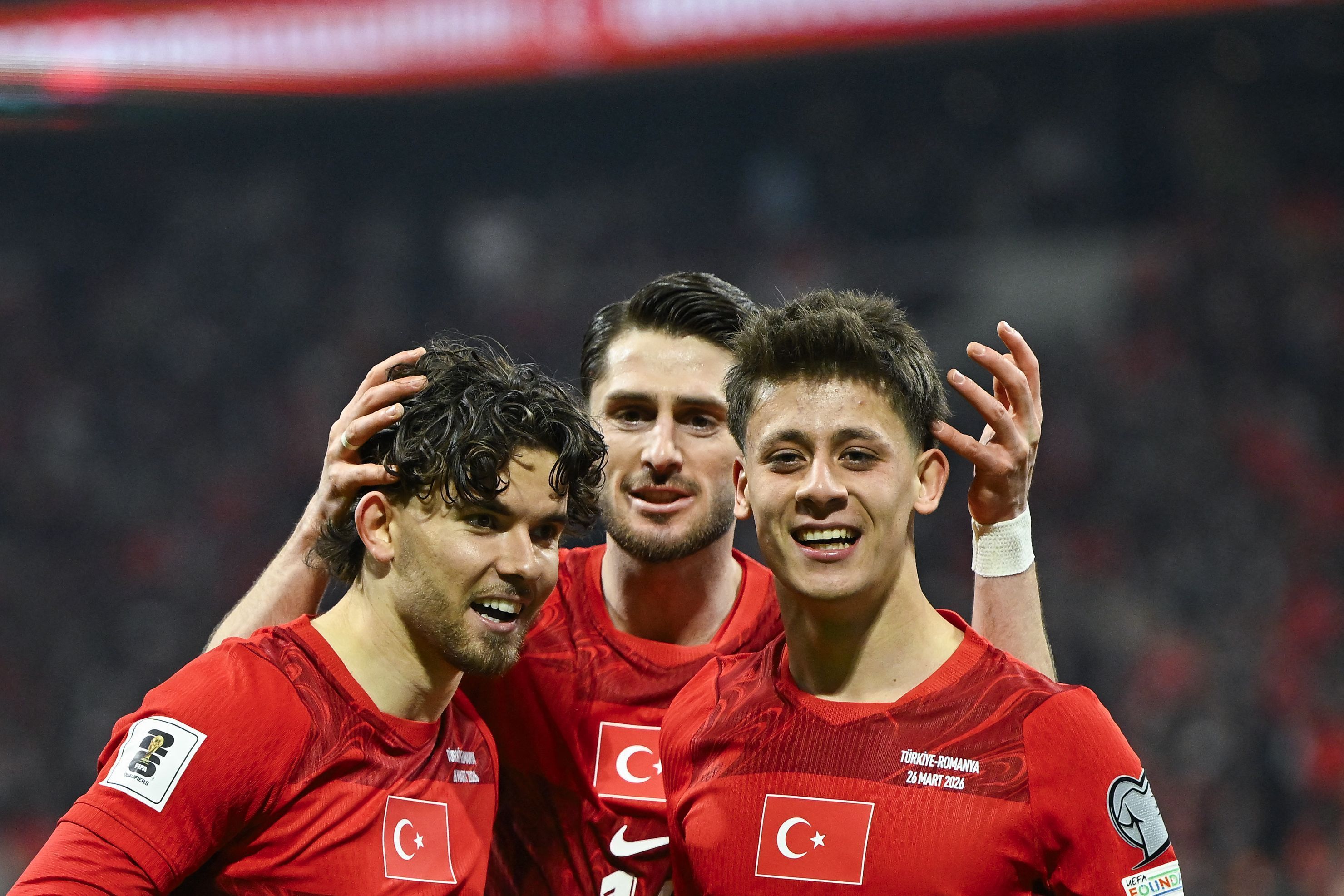 Turquia divulga pré-lista para Copa do Mundo com jovens Güler e Yıldız