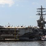 Navio de guerra da Marinha dos EUA atraca no Rio; porta-aviões é um dos maiores do mundo