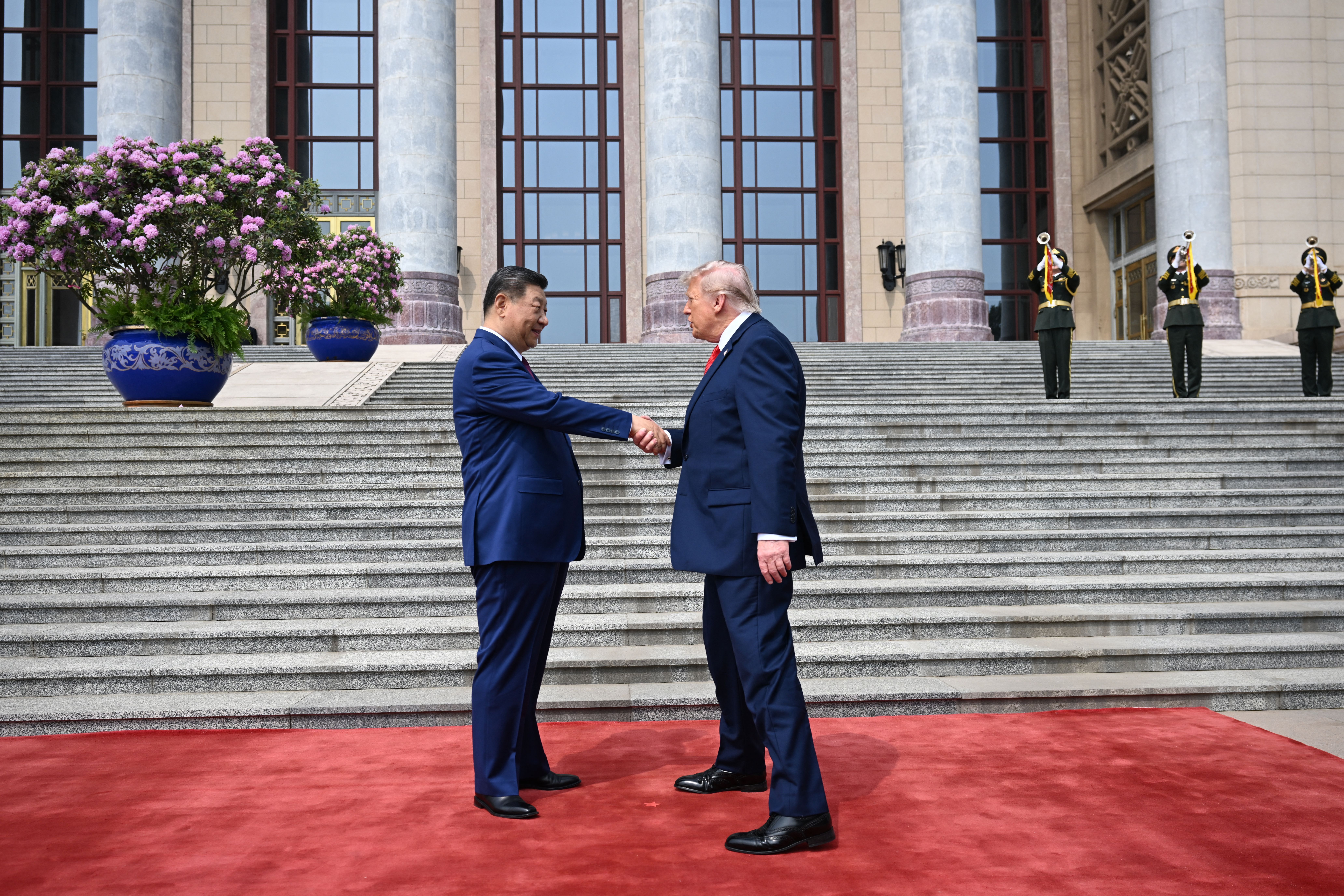 Xi Jinping elogia 'novo posicionamento' das relações de China e EUA após encontro com Trump