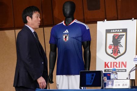Técnico Hajime Moriyasu durante convocação do Japão para a Copa do Mundo