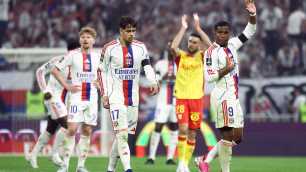 Endrick passa em branco, Lyon é atropelado no Francês, mas garante vaga na Champions