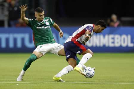 Andreas Pereira e Cecilio Dominguez em Palmeiras x Cerro Porteño