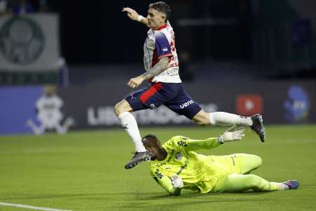 Vegetti fez o gol do Cerro Porteño contra o Palmeiras
