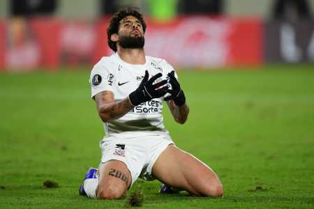 Yuri Alberto durante jogo contra o Peñarol pela Copa Libertadores