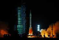 China envia astronauta ao espaço por um ano em sua jornada à Lua