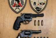 Jovem de 21 anos é preso com armas de fogo em Montes Claros