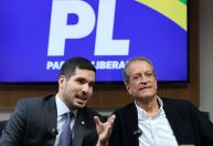 Mesmo após críticas de Michelle, PL sela apoio a Ciro para disputa no Ceará