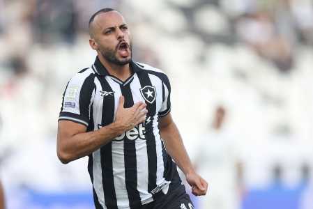 Arthur Cabral, atacante do Botafogo