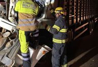 Grave acidente na BR-365 deixa vítima presa às ferragens em Montes Claros