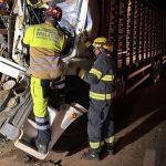 Grave acidente na BR-365 deixa vítima presa às ferragens em Montes Claros