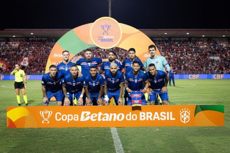 Fortaleza fatura 'bolada' com classificação às oitavas da Copa do Brasil