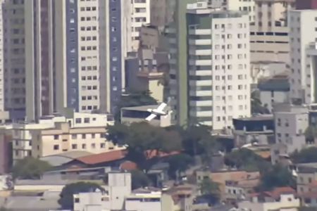 Professor da UFMG analisa caso de avião que caiu em BH: 'Não havia área de escape'