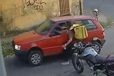 Motoboy que socou motorista de carro em BH diz que morte da vítima foi 'fatalidade'