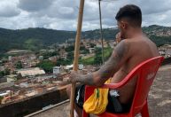 Suposto traficante do CV com 42 passagens pela polícia é preso na Grande BH