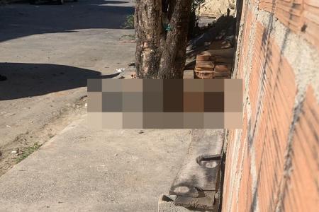 Família encontra corpo no portão de casa em Ribeirão das Neves: 'Ninguém sabe de nada'