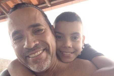 Menino que morreu atingido por trave sonhava em ser jogador e fazer gols ao lado do pai • Imagens cedidas