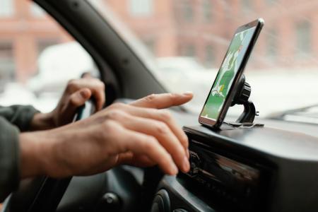 Passageira denuncia ter sido estuprada por motorista de app após sofrer 'apagão' no carro em BH