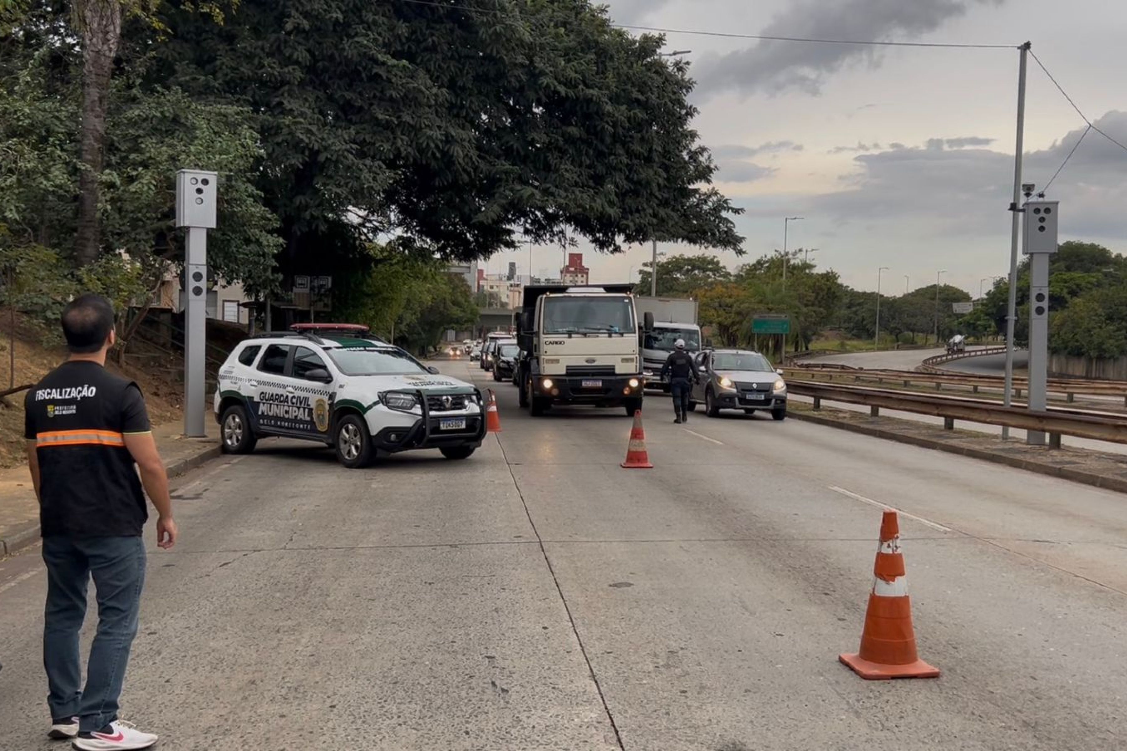 Multa para transporte irregular de entulho em BH pode chegar a R$ 16 mil